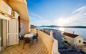 Apartamenty Z Basenem Ilja